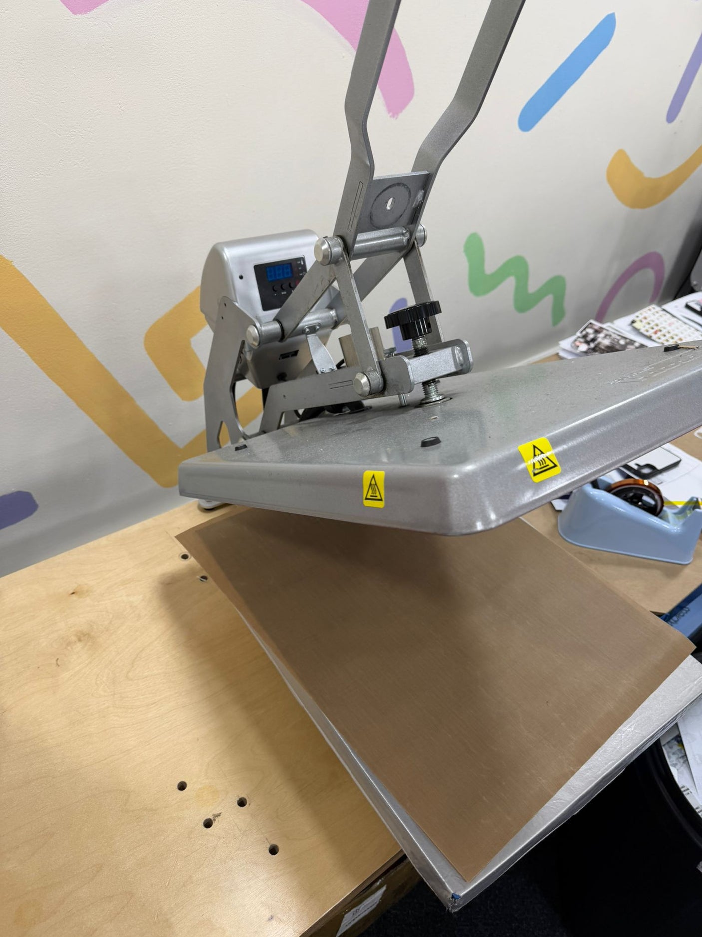 Stahl's Hotronix Auto Open Clam Heat Press & Caddie Legs - Used